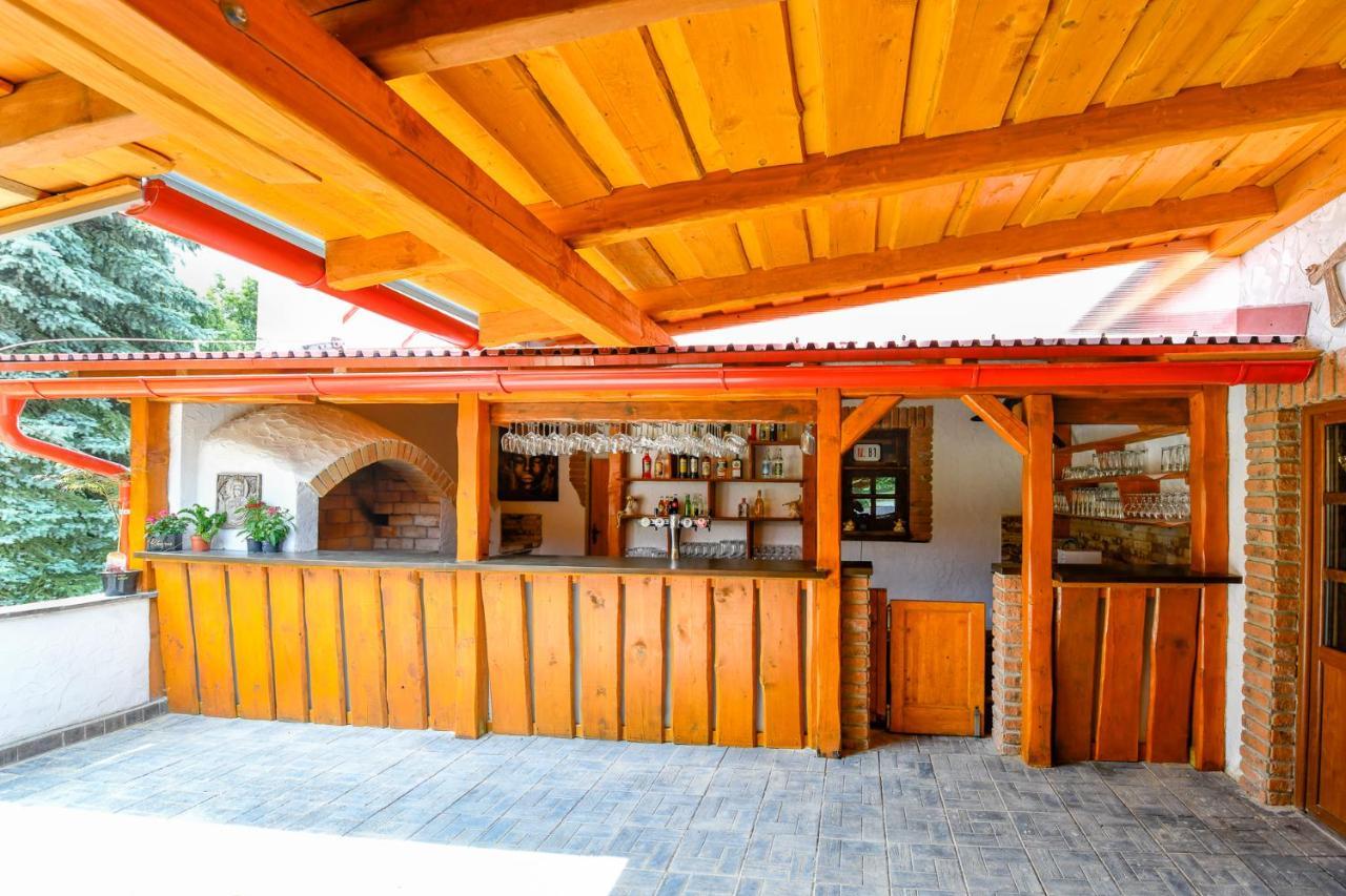 Penzion Turista Banská Štiavnica 외부 사진
