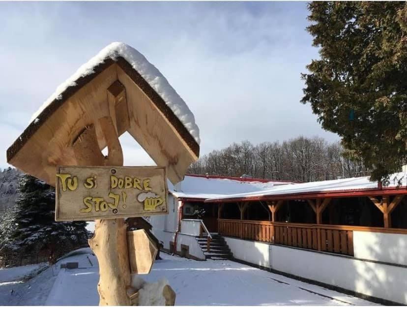 Penzion Turista Banská Štiavnica 외부 사진